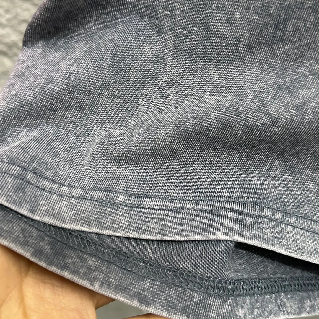 🅿️180 CH Crow Heart* 2025 spring and summer new style Snowflake distressed washed retro round neck short sleeves Chest logo Horseshoe print Customized fabric Short-sleeved T-shirt Unisex Size: S M L XL XXL Color: Snowflake Black Snowflake Gray Snowflake Pink Snowflake Blue